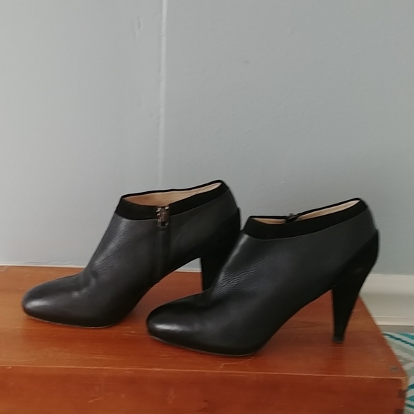 Prada booties - Picture 2 of 5